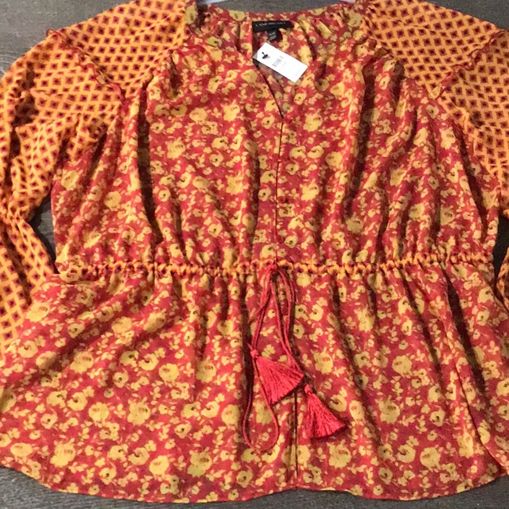 LANE BRYANT WOMEN TOP SIZE 26/28